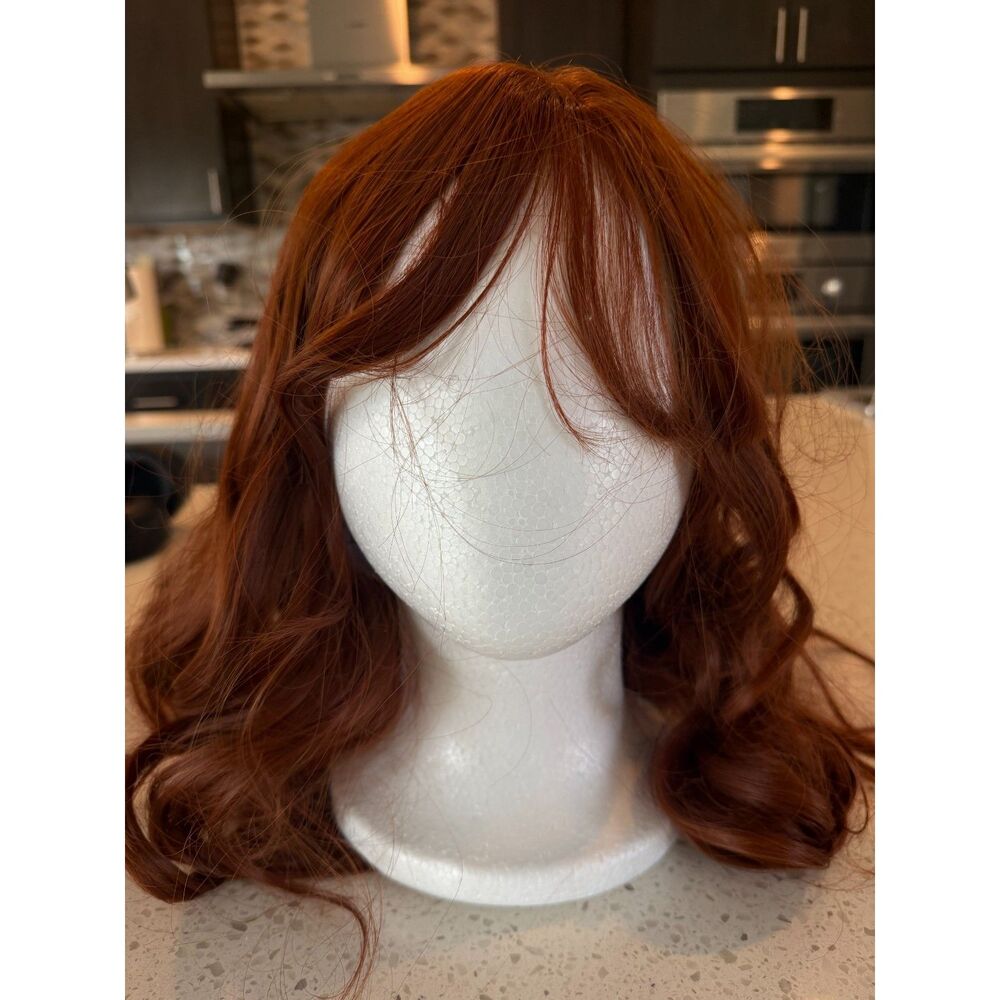 NWT 22in Auburn Butterfly Layered Wavy Wig Curtain Bangs Lace Front